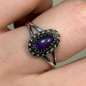 Sterling Silver Cabochon Cut Vintage Amethyst Ring
